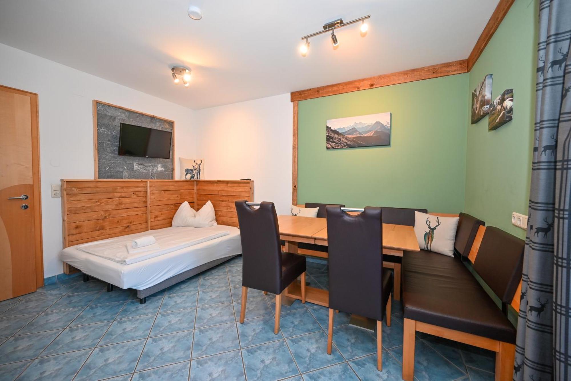 Panorama Apartments Bruck By All In One Apartments Bruck an der Grossglocknerstrasse Luaran gambar